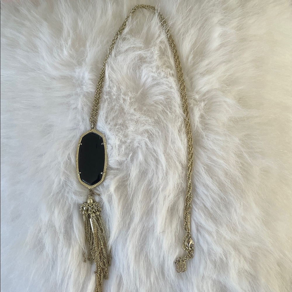 Kendra Scott Rayne necklace** Bundle 5+ items and name your offer!!! 💖💞